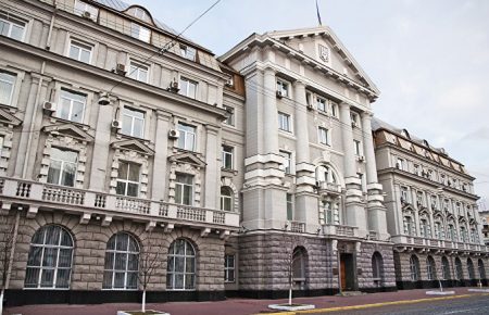 Екс-заступника голови Вищого господарського суду підозрюють у фінансуванні «ДНР» та «ЛНР»