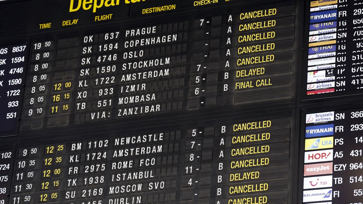 У Брюсселі скасували 150 рейсів через страйк вантажників