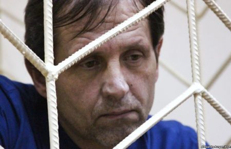 Дружина засудженого в Криму Володимира Балуха планує відвідати його в колонії