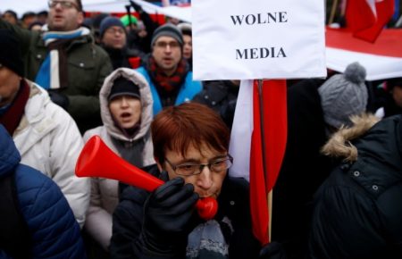 Россия часто использует тему Украины в своей пропаганде в Польше — аналитик