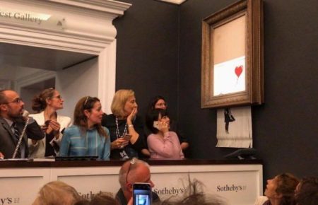 Картина Бенксі самознищилася на аукціоні Sotheby's