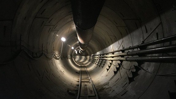 Ілон Маск визначився з датою відкриття першого тонеля Hyperloop під Лос-Анджелесом