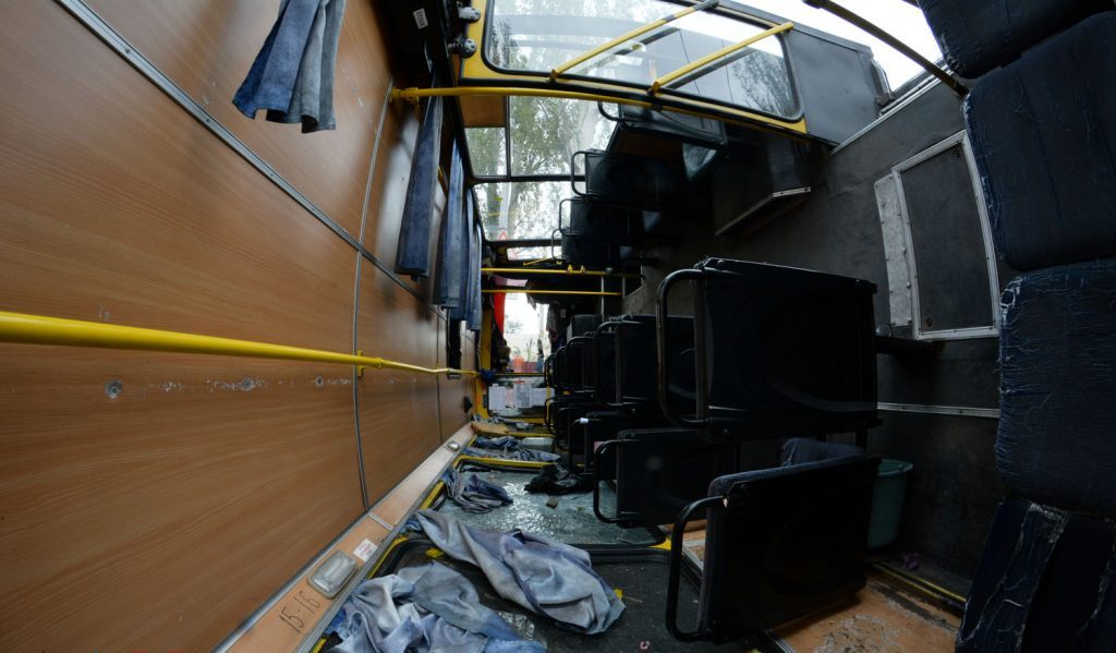 Бойовики «ДНР» заявили, що в Макіївці перекинувся автобус, є постраждалі (ФОТО)