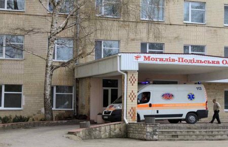 У Вінницькій області 24 людини потрапили до лікарні з підозрою на отруєння