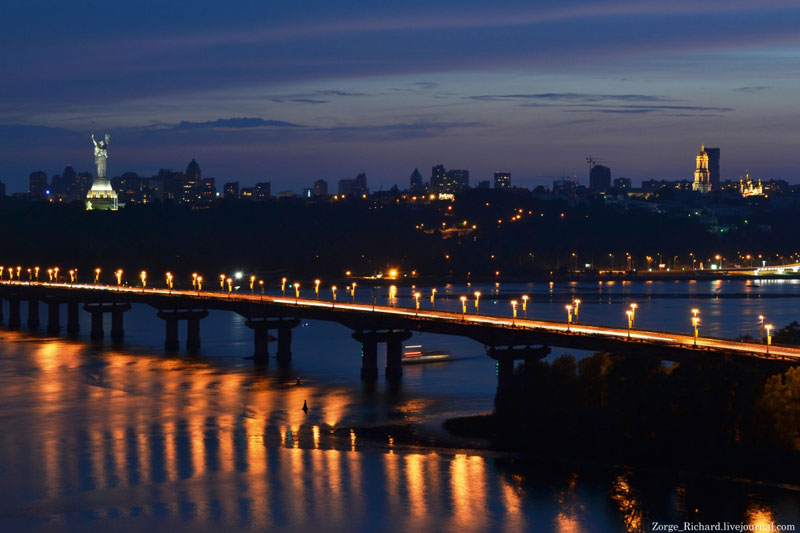 У Києві перекриють міст Патона в ніч на 15 жовтня
