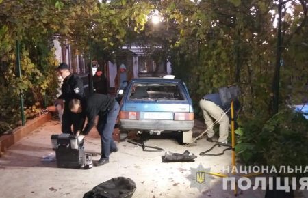 На Одещині у секретаря об'єднаної територіальної громади вибухнув автомобіль (ФОТО)