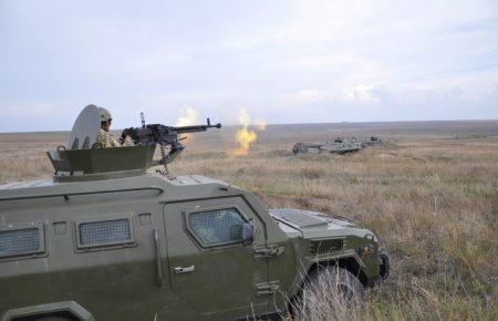 Українські прикордонники провели начання з оборони узбережжя Азовського моря (ФОТО)