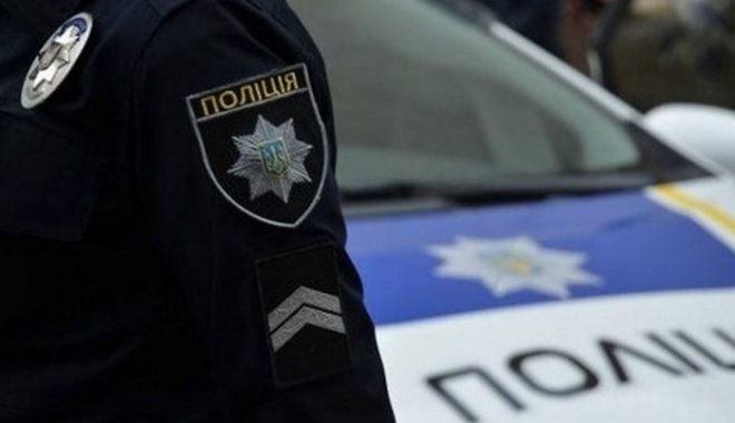 У Житомирі член виборчої комісії напав на поліцейську, його затримали — поліція