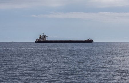 До портів Криму протягом вересня незаконно зайшли 16 суден — МТОТ