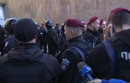 МВС спростувало інформацію про затримання біля Києво-Печерської Лаври