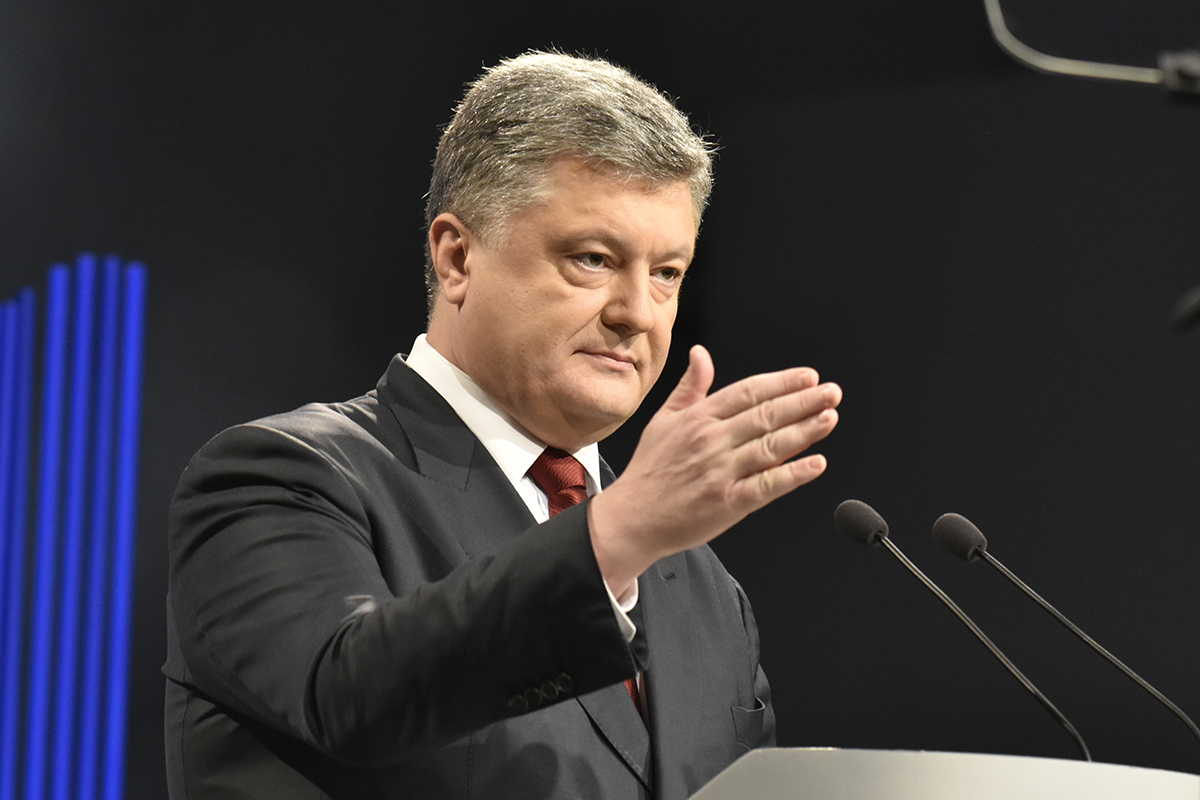 Рада ЄС ухвалила рішення про надання Україні допомоги на розвиток Приазов'я, — Порошенко
