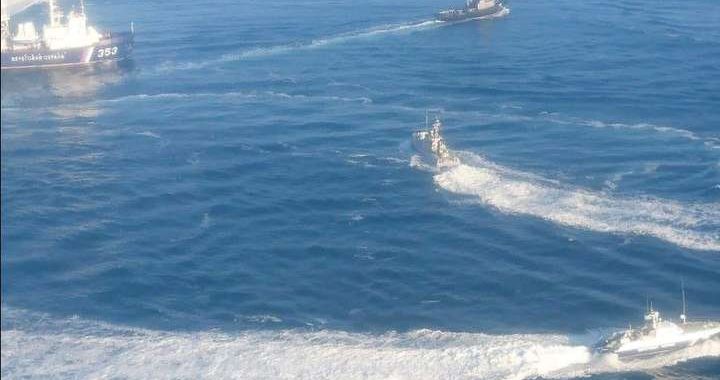 ВМС: В Азовському морі поранено шістьох українських військових ВМС: В Азовському морі поранено шістьох українських військових