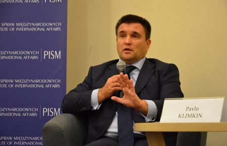 Санкції РФ є спробою вплинути на Україну напередодні виборів — Клімкін