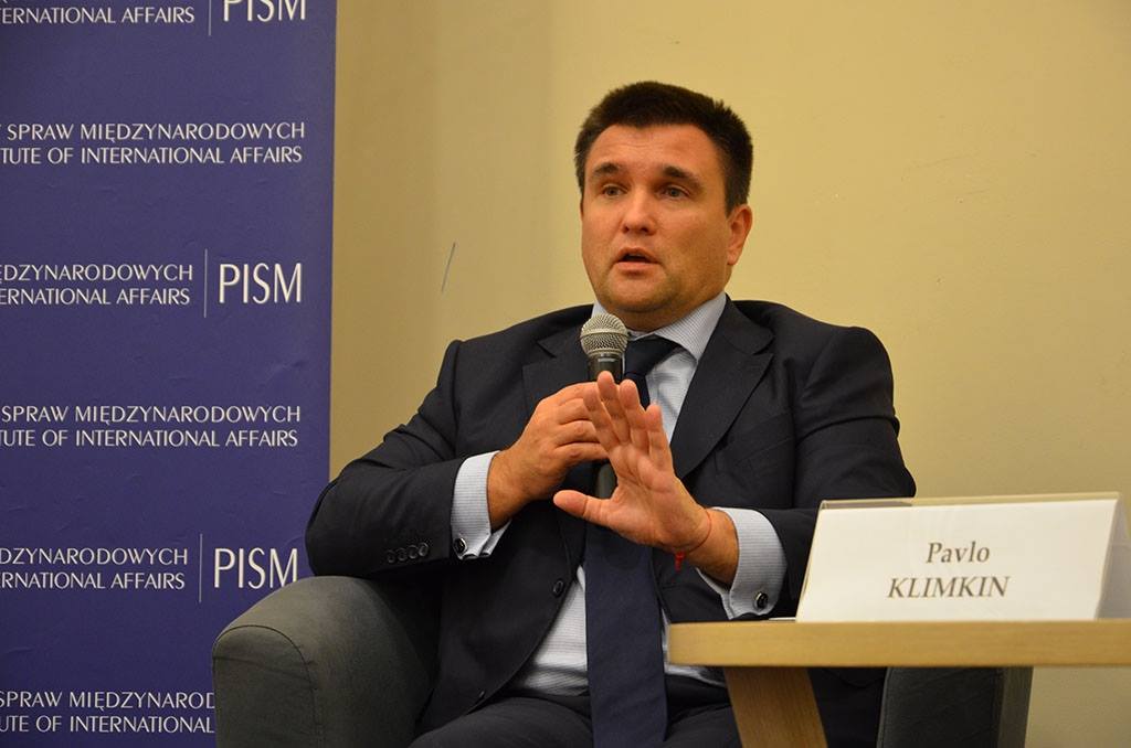 Санкції РФ є спробою вплинути на Україну напередодні виборів — Клімкін