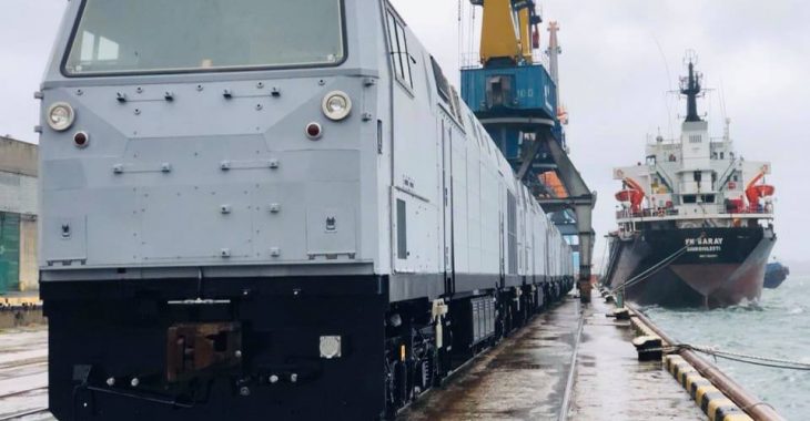 Ще 5 локомотивів General Electric прибули в Україну Ще 5 локомотивів General Electric прибули в Україну