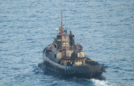 ФСБ заявила, що захоплені Росією українські судна доправили до Керчі