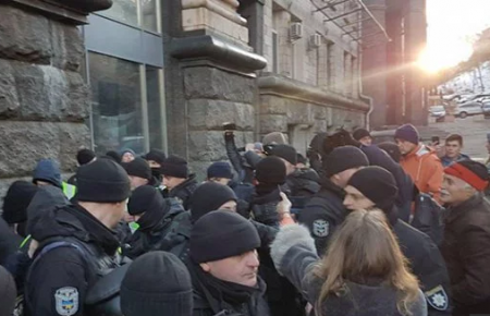 Затриманих у центрі Києва помічників нардепки Савченко відпустили
