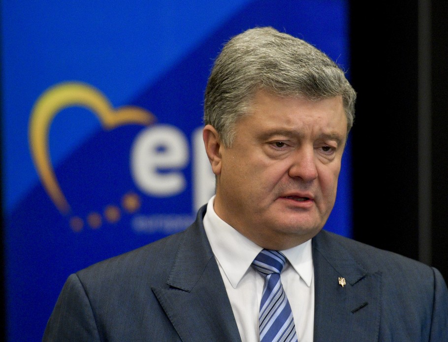 Порошенко обговорить із керівництвом ЄС «червневий пакет» санкцій проти Росії