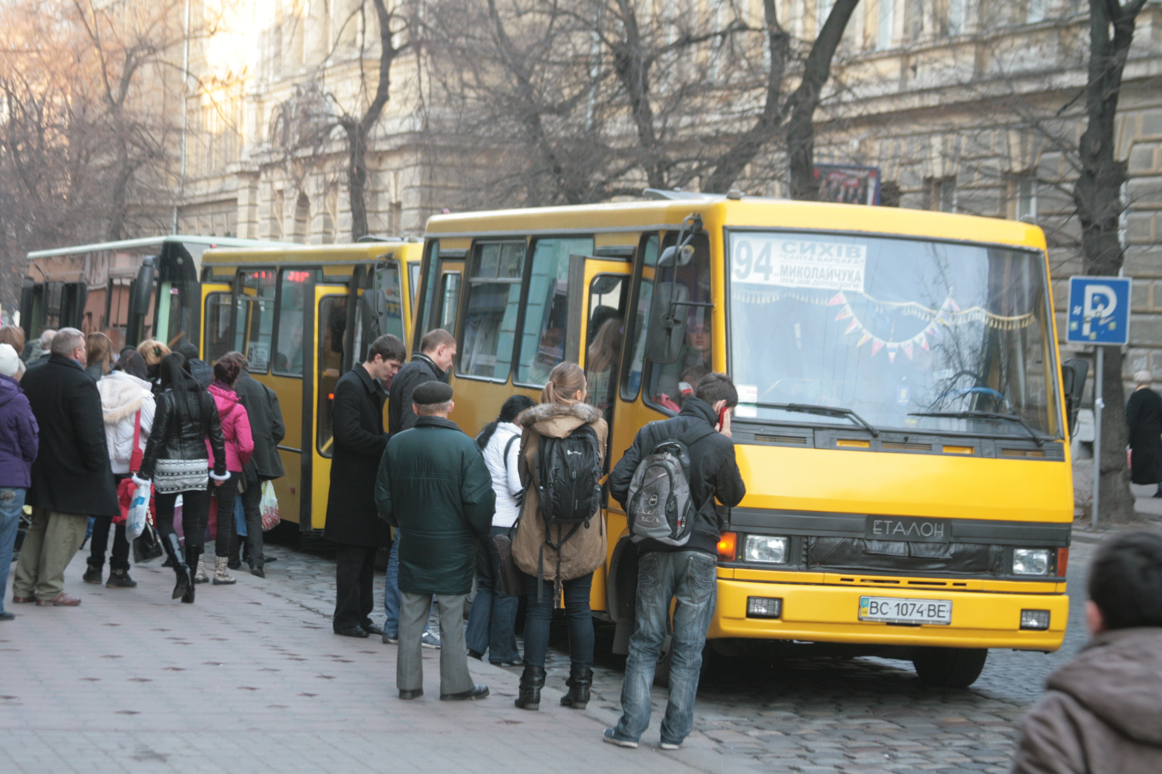 Міська рада Львова не погодила підвищення вартості проїзду до 8 гривень