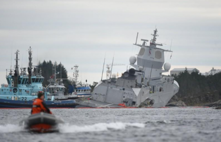 Біля берегів Норвегії зіткнулися нафтовий танкер і військовий фрегат
