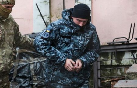Родини моряків, захоплених у Керченській протоці, не зможуть отримати гроші від держави — Куркчі