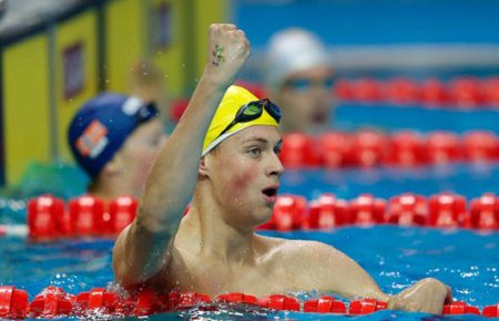 Українець Романчук переміг на Чемпіонаті світу з плавання в Китаї (відео)
