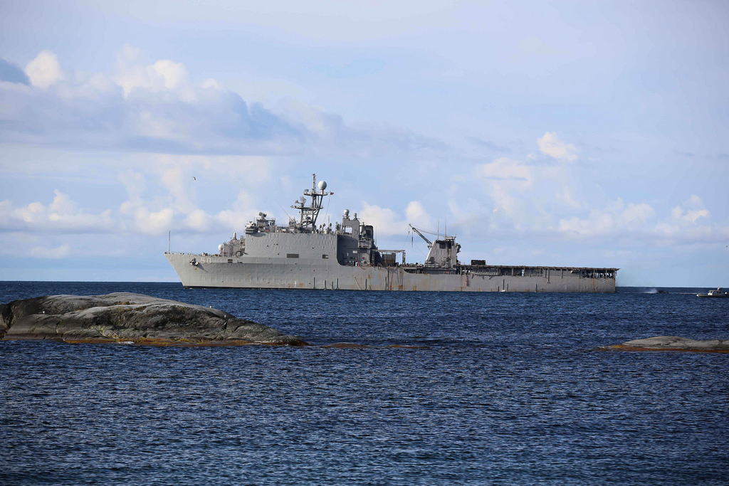 США готуються відправити до Чорного моря військовий корабель через агресію РФ — CNN