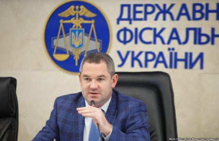 Суд відпустив на поруки екс-главу ДФС Мирослава Продана