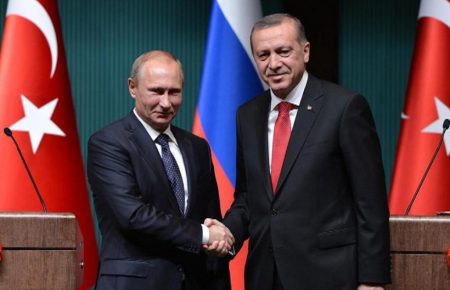 Росія намагається схилити керівництво Туреччини до пом’якшення позиції щодо Криму