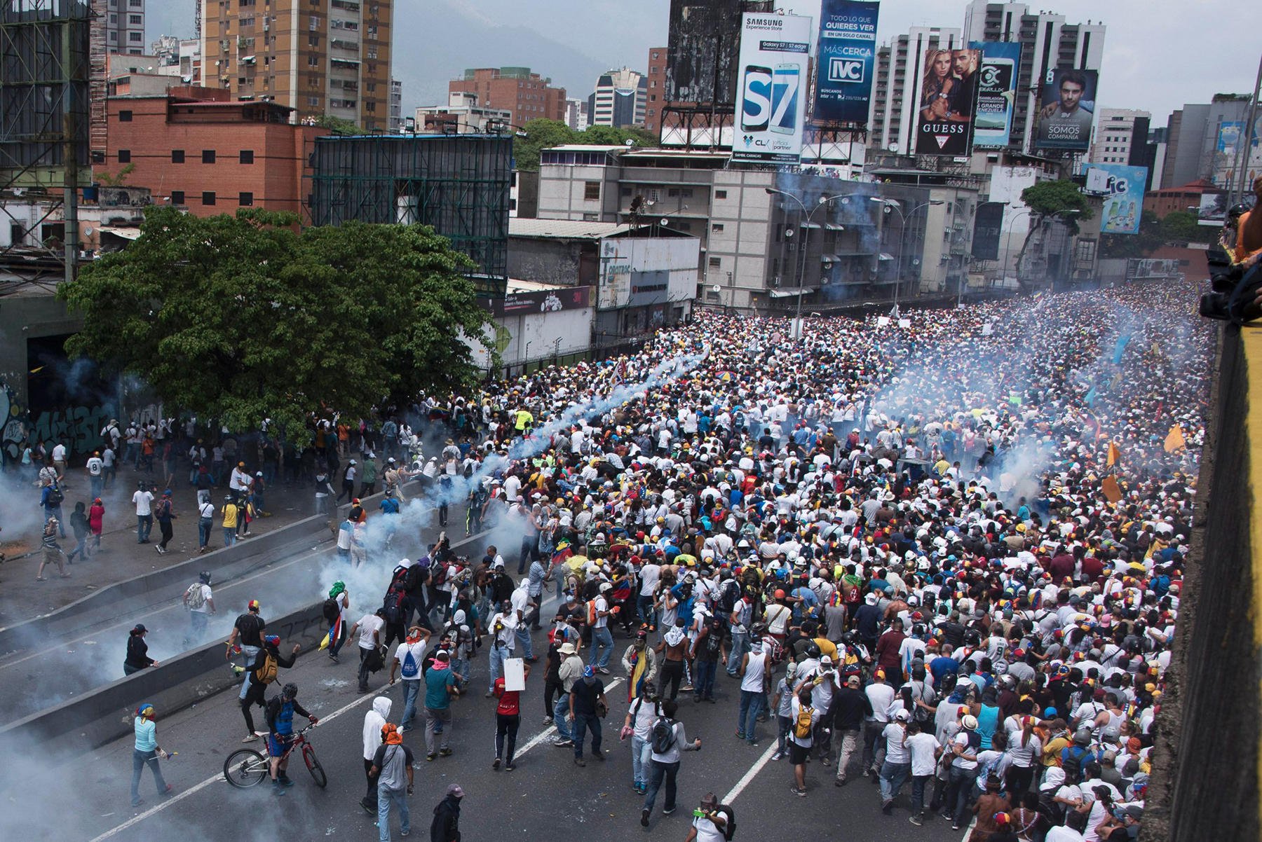 Протести у Венесуелі: кількість загиблих зросла до 35