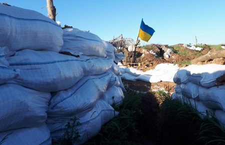Доба на Донбасі: один український військовий загинув