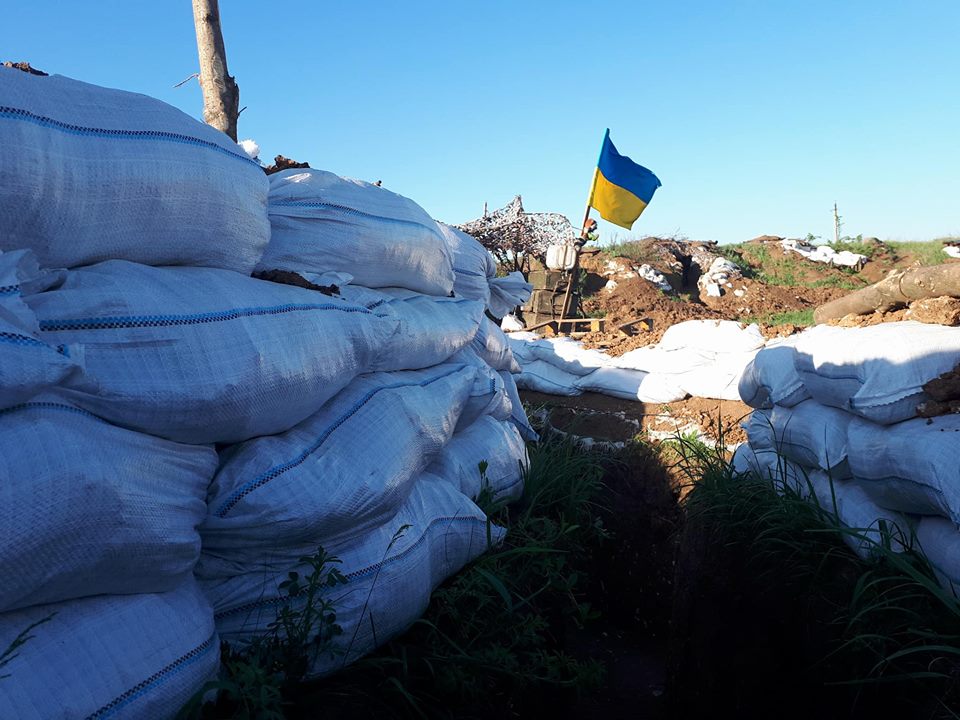 Бойовики п'ять разів обстріляли українських військових