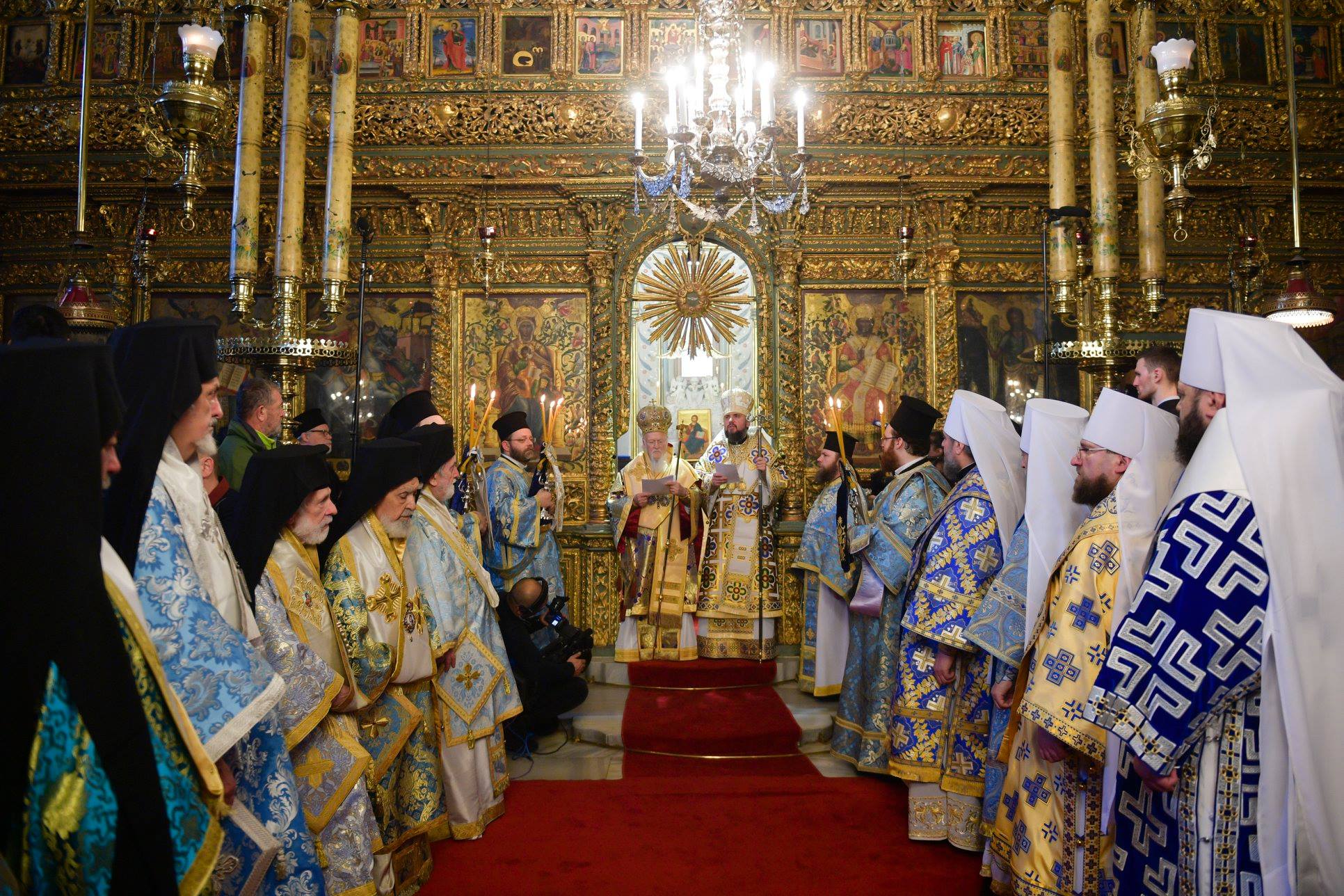 Усі члени Синоду Вселенського патріархату підписали Томос для України