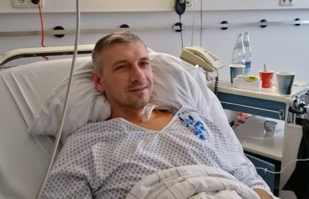 Одеський активіст Михайлик про операцію: лікарям довелося видалити разом із кулею частину легені