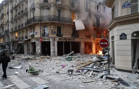 У пекарні в Парижі стався вибух, попередньо — через витік газу