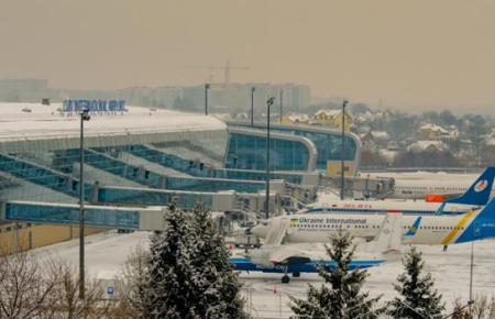 Аварія в аеропорту Львова: компанія повідомила про затримки та скасування рейсів