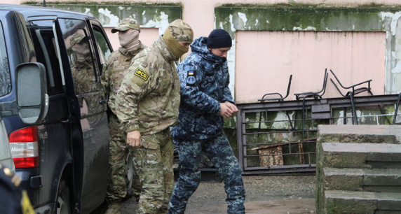 Адвокати полонених українських моряків оскаржили рішення про продовження тримання під вартою