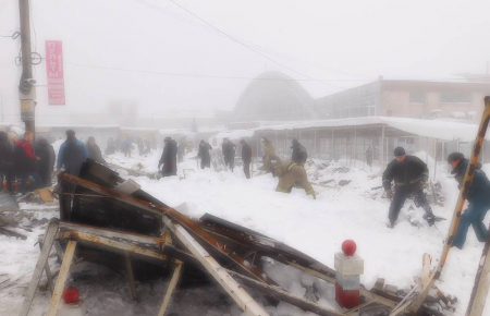 Бойовики заявили про обвал даху на ринку в окупованій Макіївці: четверо людей госпіталізовані