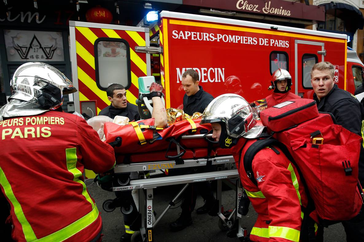 Унаслідок вибуху у Парижі загинули 2 людей