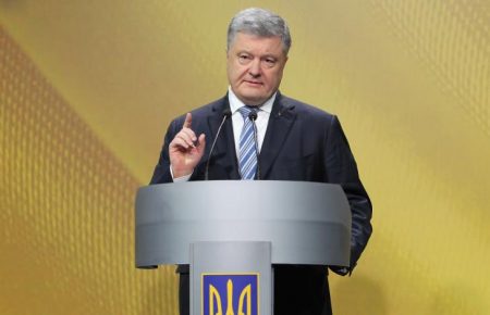 Порошенко заявив, що погодить зміни до Конституції щодо курсу на ЄС та НАТО наступного тижня