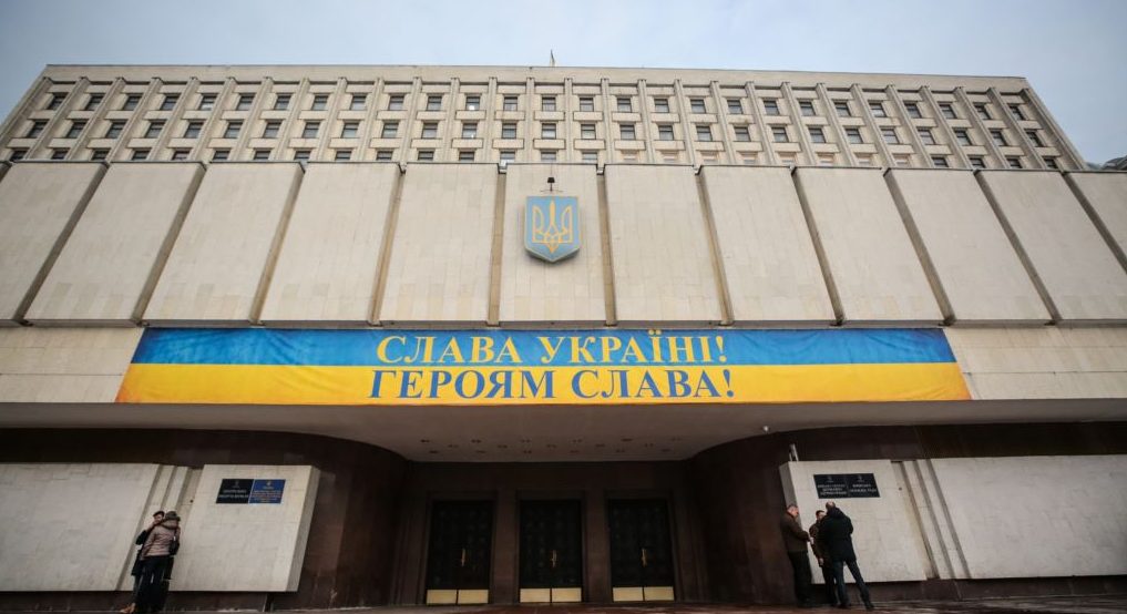 Явка виборців у другому турі виборів президента України склала 62% — ЦВК