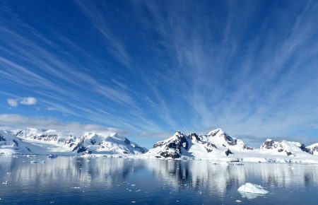 Жінки в Антарктиді: чи легко дослідницям живеться в експедиціях