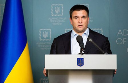 Україна працює над отриманням  консульського доступу до 23 кримських татар, вивезених в Росію — МЗС