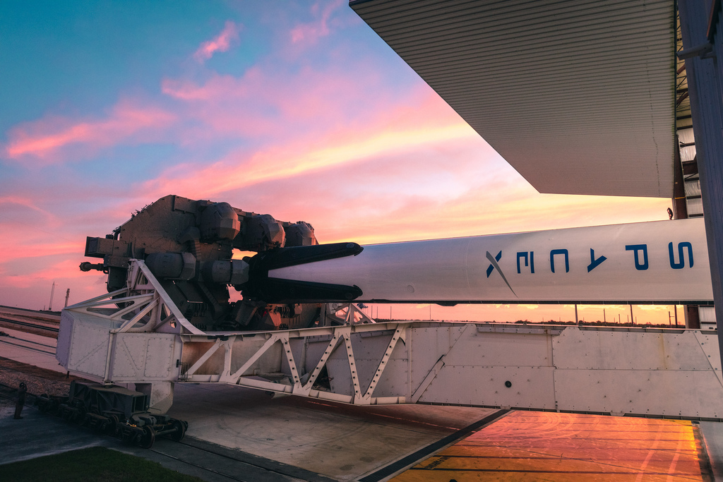SpaceX провела тестовий запуск корабля Crew Dragon (відео)