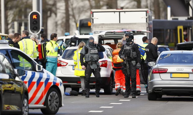 У Нідерландах чоловік відкрив стрілянину в трамваї — є поранені