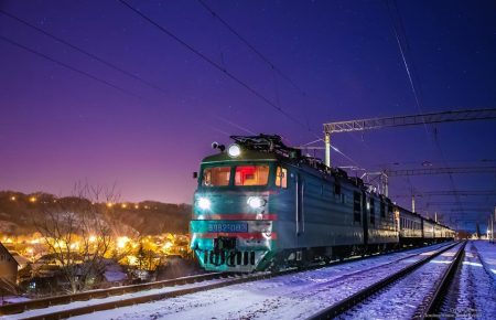 «Укрзалізниця» запустила 7 додаткових поїздів на Великодні та травневі свята