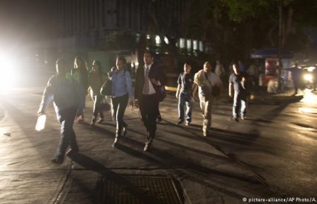 У Венесуелі 23 з 25 штатів опинилися без електропостачання