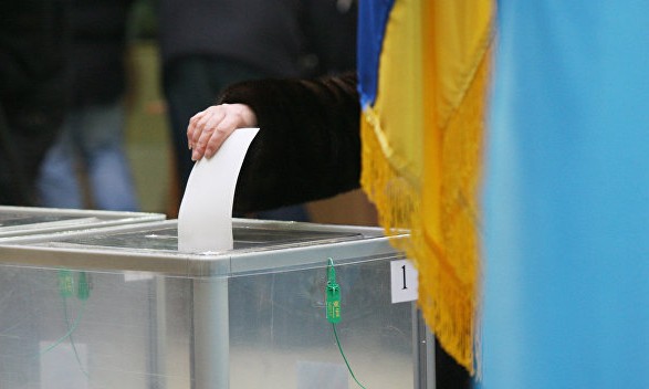 Понад 90 тисяч українців тимчасово змінили місце голосування — ЦВК