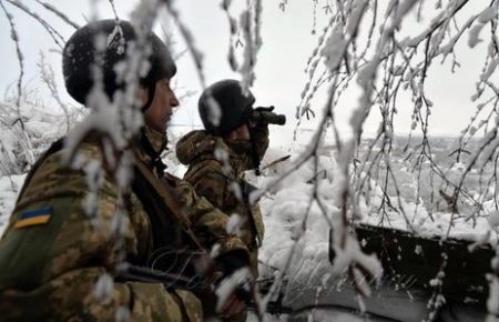 З початку 7 березня на Донбасі поранення дістали 3 військових