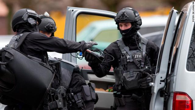 Підозрюваний у стрілянині в Нідерландах мав терористичний мотив і діяв самотужки — прокуратура